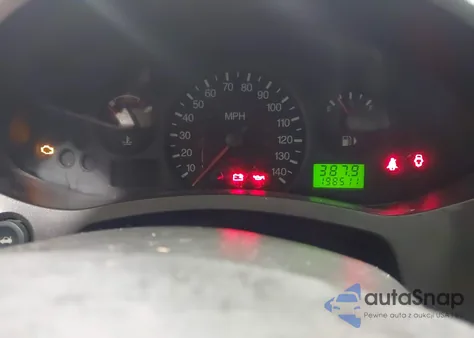 2006 Ford Focus Zx4 z USA, uszkodzony, nr VIN 1FAFP34N96W180555